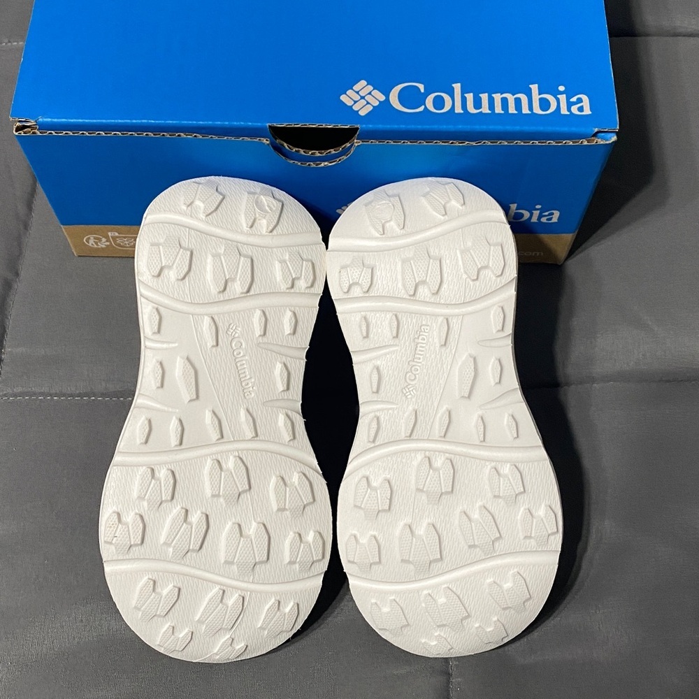 Children’s Columbia Drainmaker XTR Sneakers. Size 9Y - Picture 3 of 7